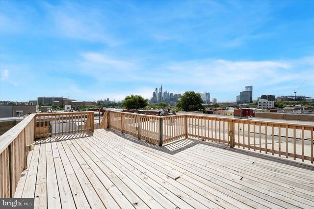 647 N 33RD ST, Philadelphia, PA 19104