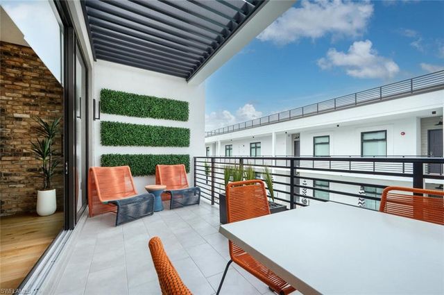 850 Central AVE 311, Naples, FL 34102