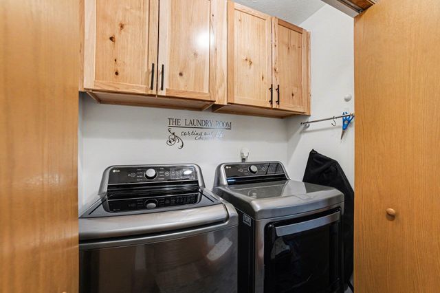 405 E Jefferson Street, Coleman, MI 48618