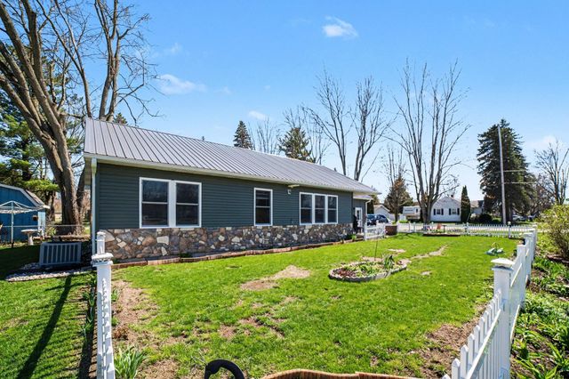 405 E Jefferson Street, Coleman, MI 48618