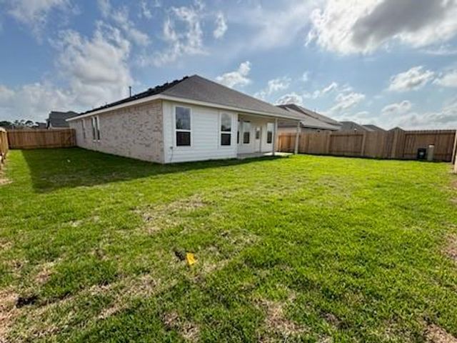 516 Robin Street, Angleton, TX 77515