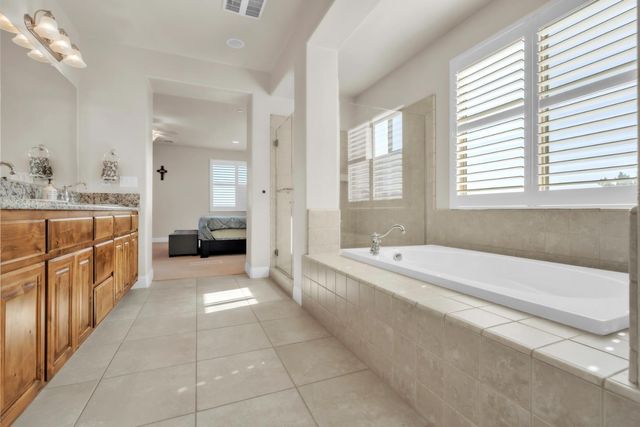 1639 Redmond Dr, Rocklin, CA 95765