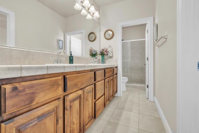 1639 Redmond Dr, Rocklin, CA 95765
