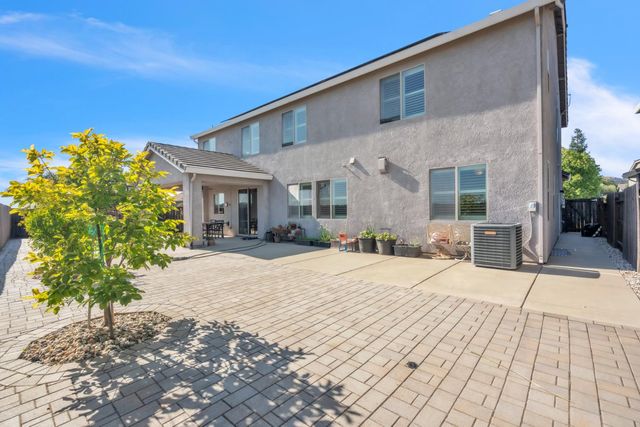 1639 Redmond Dr, Rocklin, CA 95765