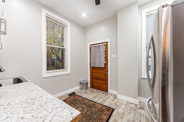 328 W 6th Street, Covington, KY 41011