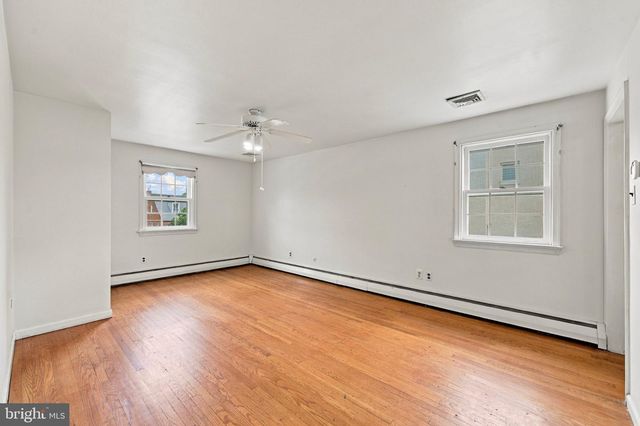1411 DORCHESTER RD, Havertown, PA 19083