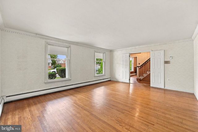 1411 DORCHESTER RD, Havertown, PA 19083