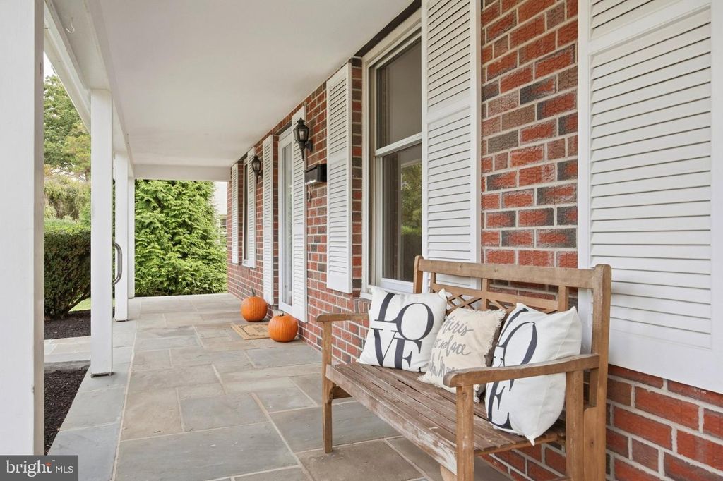 1411 DORCHESTER RD, HAVERTOWN, PA 19083 — photo 3