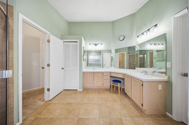 1116 PARKER CANAL COURT, Oviedo, FL 32765