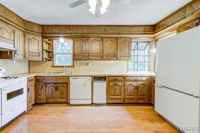 312 Saint Louis Avenue, Ferguson, MO 63135