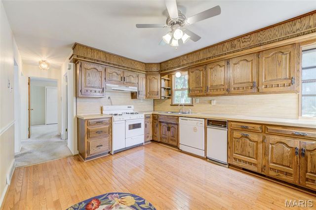 312 Saint Louis Avenue, Ferguson, MO 63135