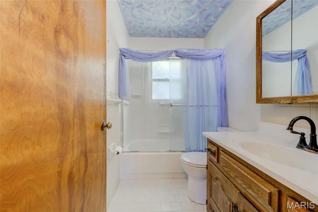312 Saint Louis Avenue, Ferguson, MO 63135