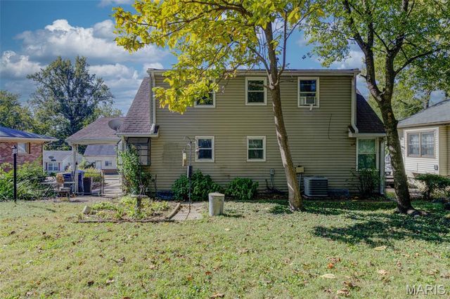 312 Saint Louis Avenue, Ferguson, MO 63135