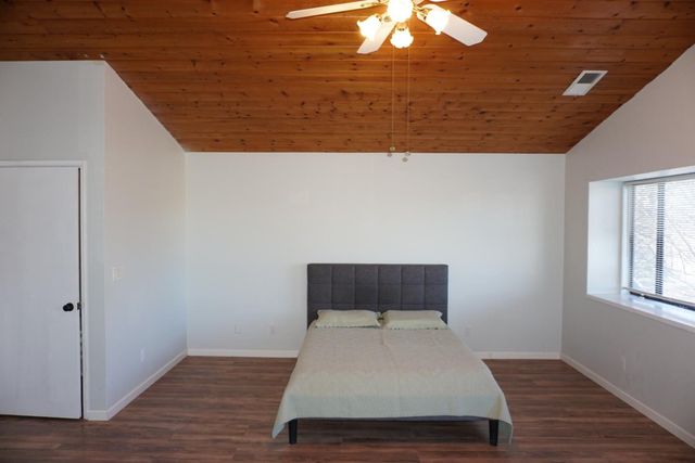 1016 Lombardy Drive, Modesto, CA 95351