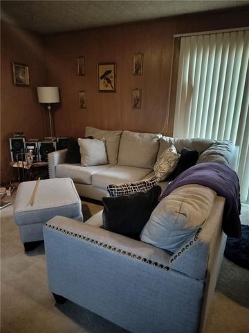 9813 Bennington Avenue, Kansas City, MO 64134