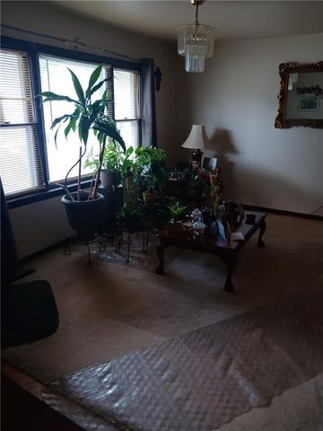 9813 Bennington Avenue, Kansas City, MO 64134