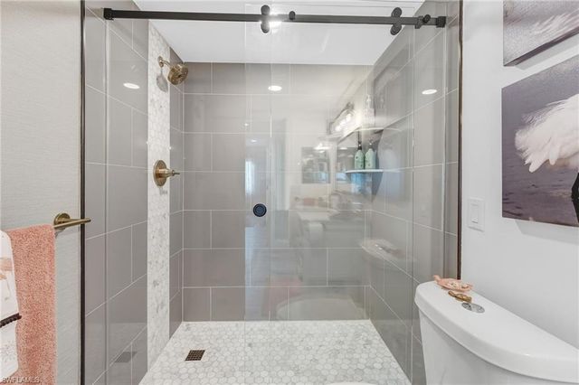 345 Mango ST 401, Fort Myers Beach, FL 33931