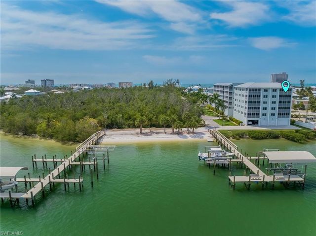 345 Mango ST 401, Fort Myers Beach, FL 33931