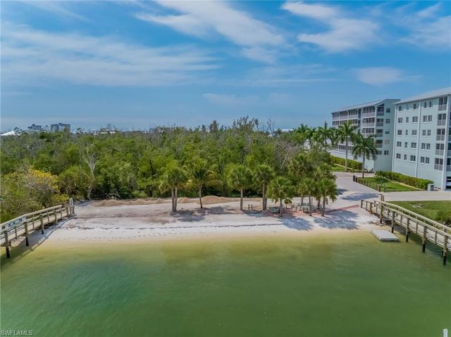 345 Mango ST 401, Fort Myers Beach, FL 33931