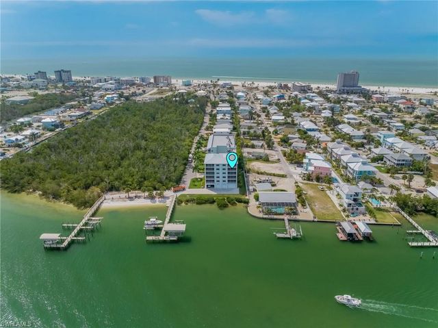 345 Mango ST 401, Fort Myers Beach, FL 33931