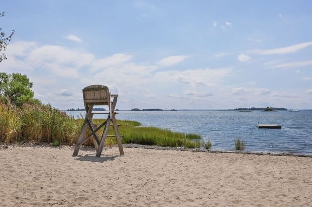 5 Outer Road, Norwalk, CT 06854