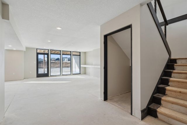 4004 Keagles Crossing, Cedar Falls, IA 50613