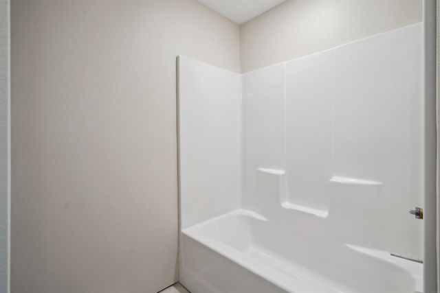 4004 Keagles Crossing, Cedar Falls, IA 50613