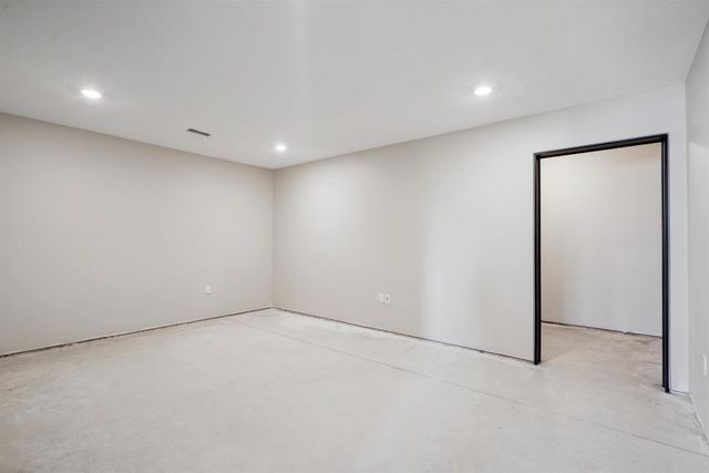 4004 Keagles Crossing, Cedar Falls, IA 50613