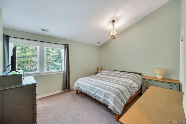 5 Barbara Anne Street, Manorville, NY 11949