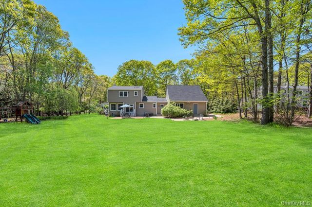 5 Barbara Anne Street, Manorville, NY 11949