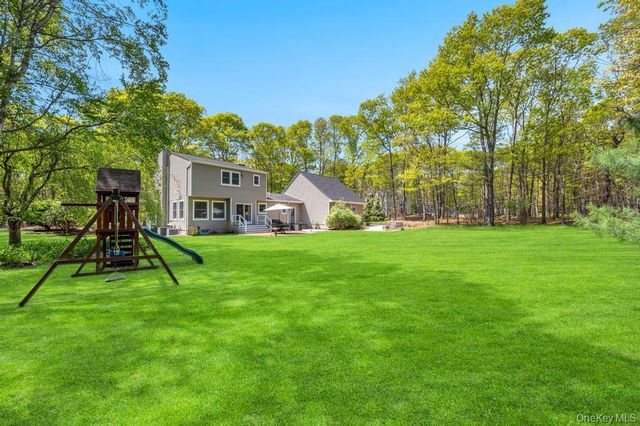 5 Barbara Anne Street, Manorville, NY 11949