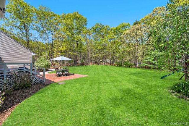 5 Barbara Anne Street, Manorville, NY 11949