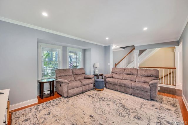 5 Barbara Anne Street, Manorville, NY 11949