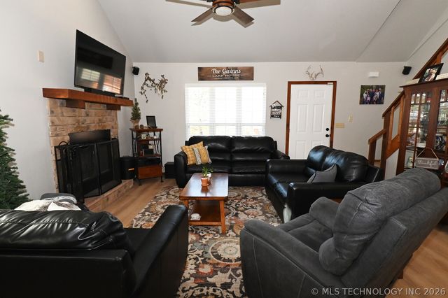 448529 E 979 Drive, Vian, OK 74962