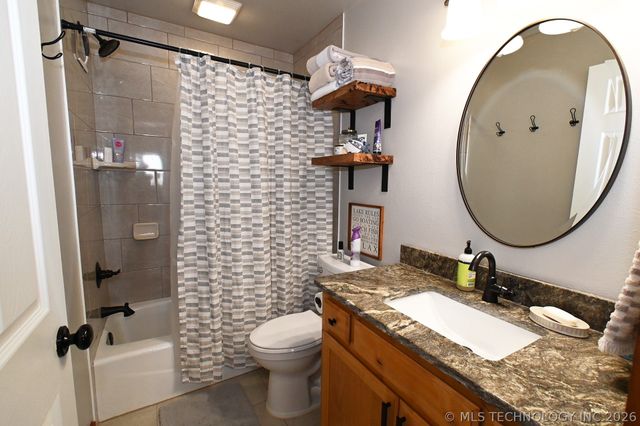 448529 E 979 Drive, Vian, OK 74962