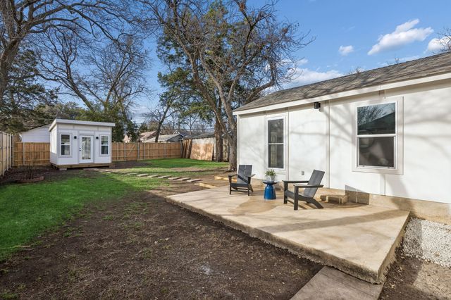 1130 Pioneer Drive, Dallas, TX 75224