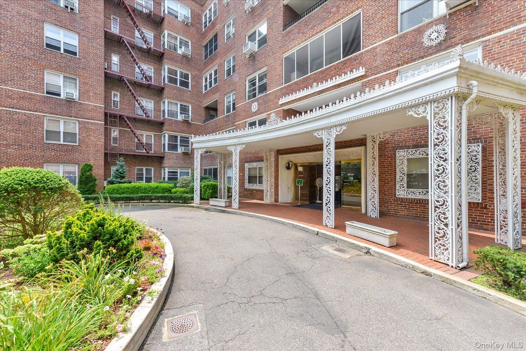67-66 108th Street #C61, Forest Hills, NY 11375 — exterior