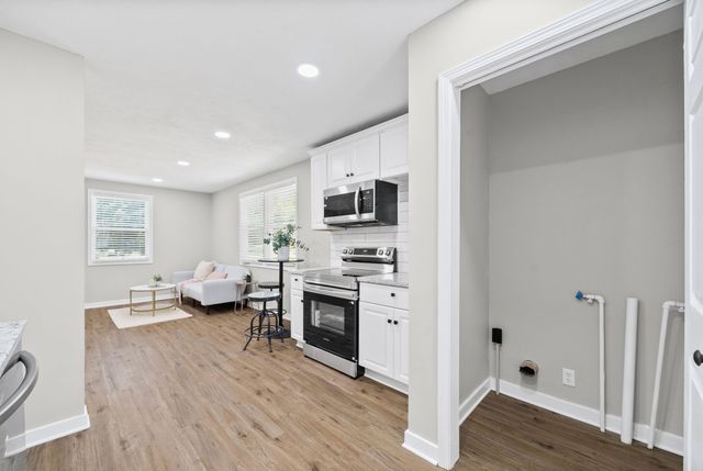 303 Park Ln, Clarksville, TN 37042