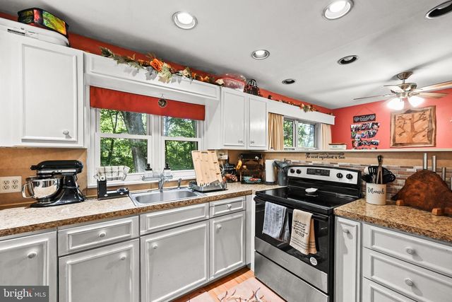 476 BIG SPRING RD, New Cumberland, PA 17070