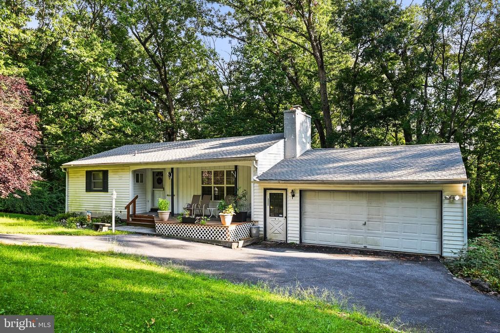476 BIG SPRING RD, New Cumberland, PA 17070