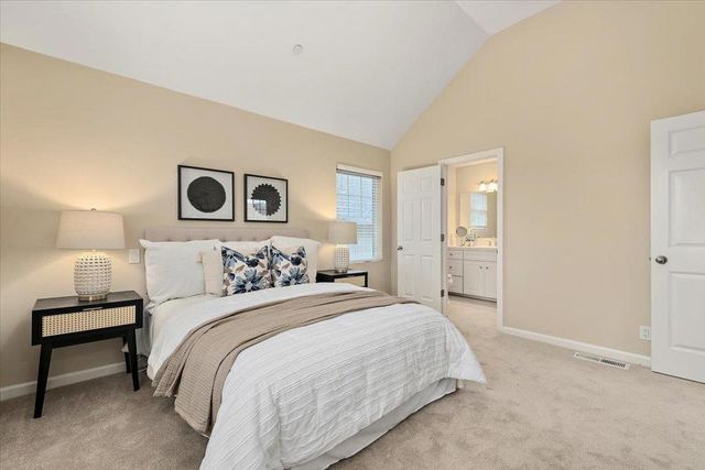 1317 Saint Francis Street, Redwood City, CA 94061