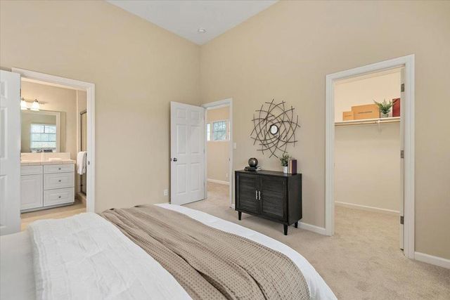 1317 Saint Francis Street, Redwood City, CA 94061