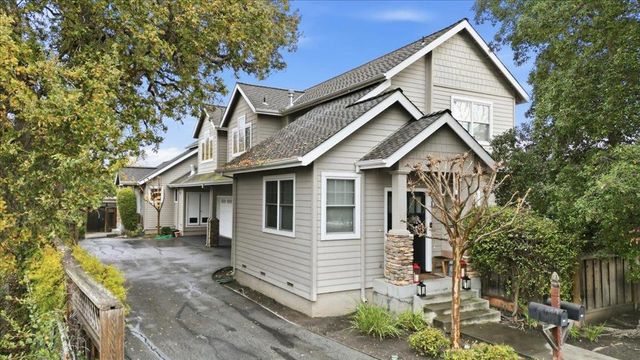 1317 Saint Francis Street, Redwood City, CA 94061