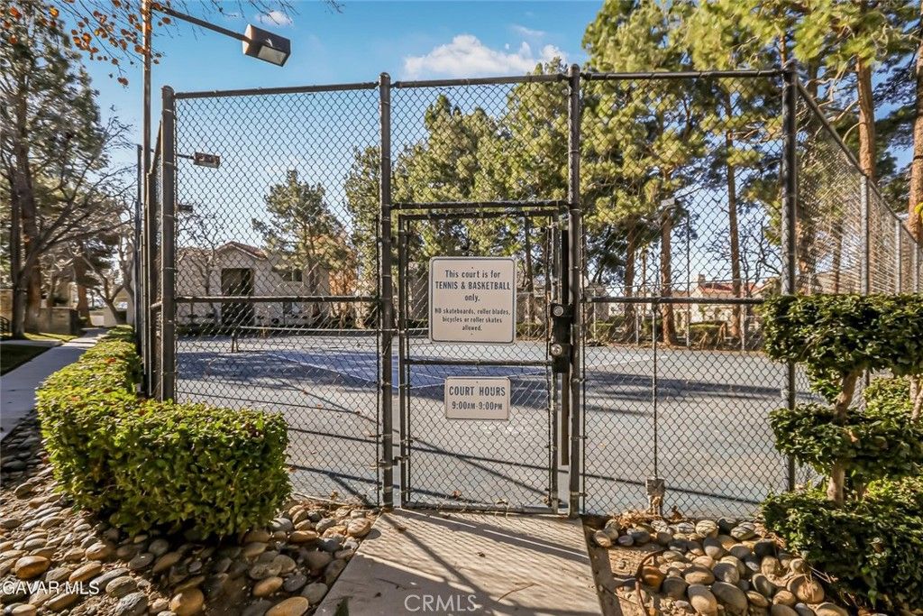 Image 19 of property listing at 2805 W Avenue K12 Apt#143, Lancaster, CA 93536