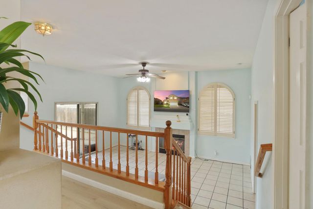 1725 Mark Mead Ln, Modesto, CA 95356