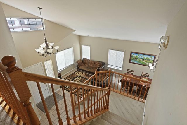 1725 Mark Mead Ln, Modesto, CA 95356