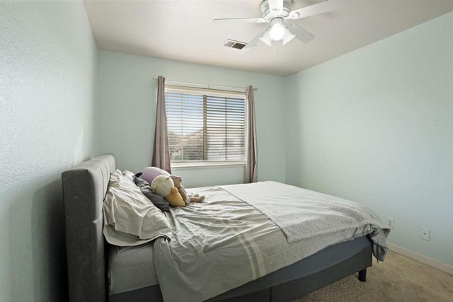 1725 Mark Mead Ln, Modesto, CA 95356