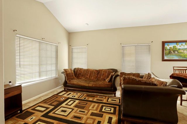 1725 Mark Mead Ln, Modesto, CA 95356