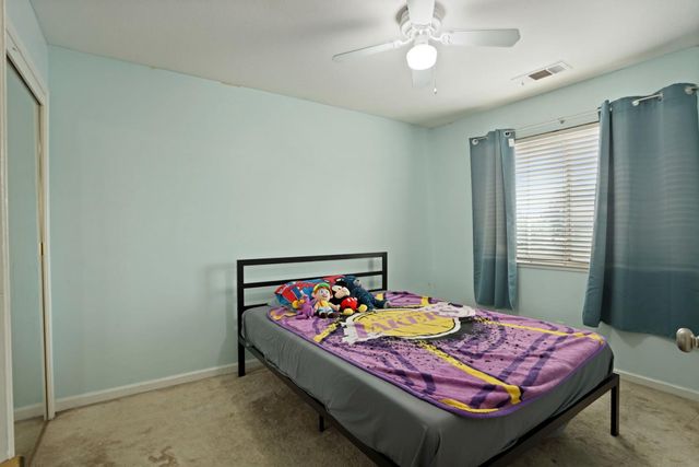 1725 Mark Mead Ln, Modesto, CA 95356