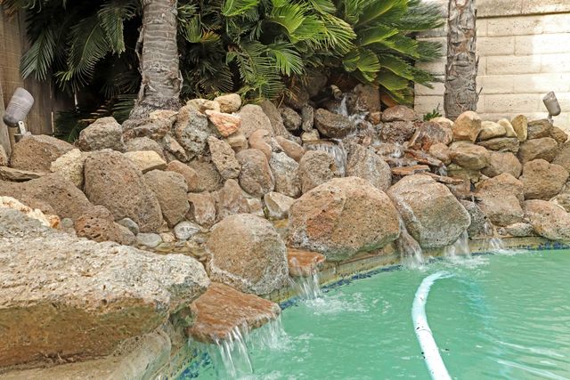 1725 Mark Mead Ln, Modesto, CA 95356